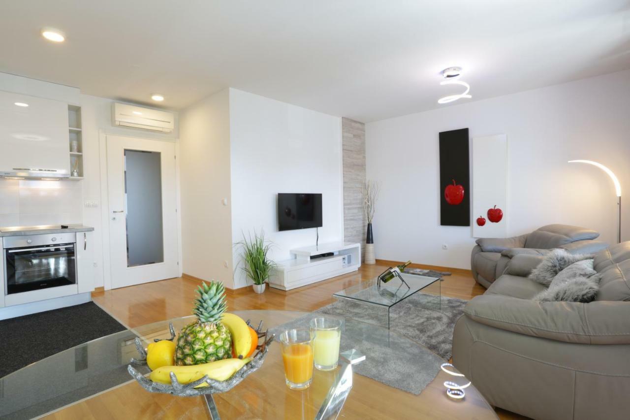 Apartment Rio Podstrana Eksteriør billede